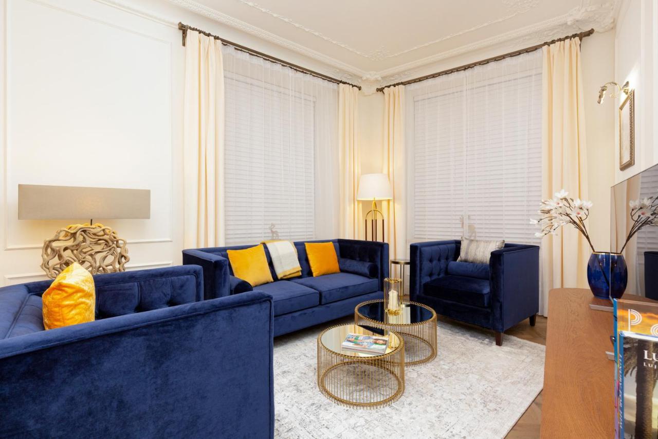 Royal Apartment Kopernika By Renters Prestige Варшава Екстериор снимка