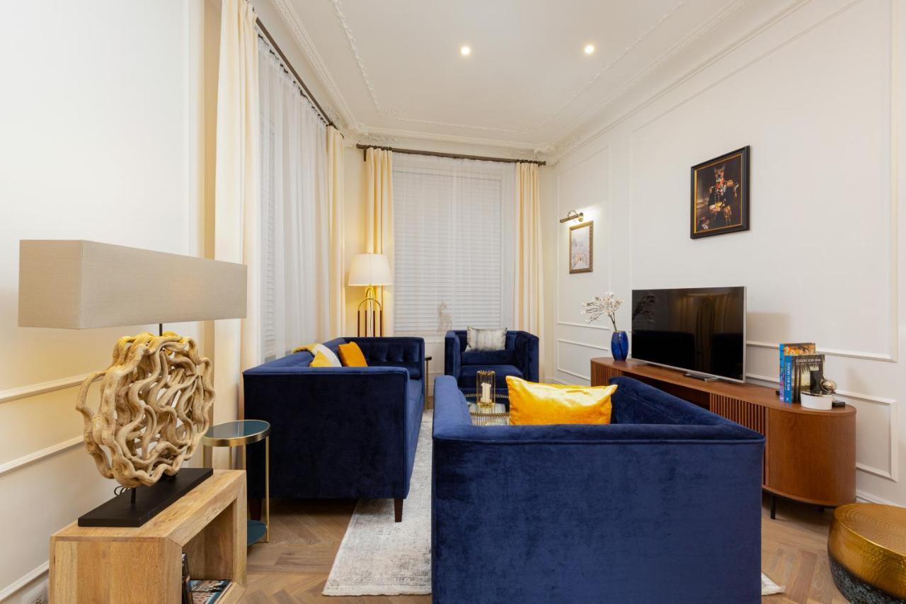 Royal Apartment Kopernika By Renters Prestige Варшава Екстериор снимка